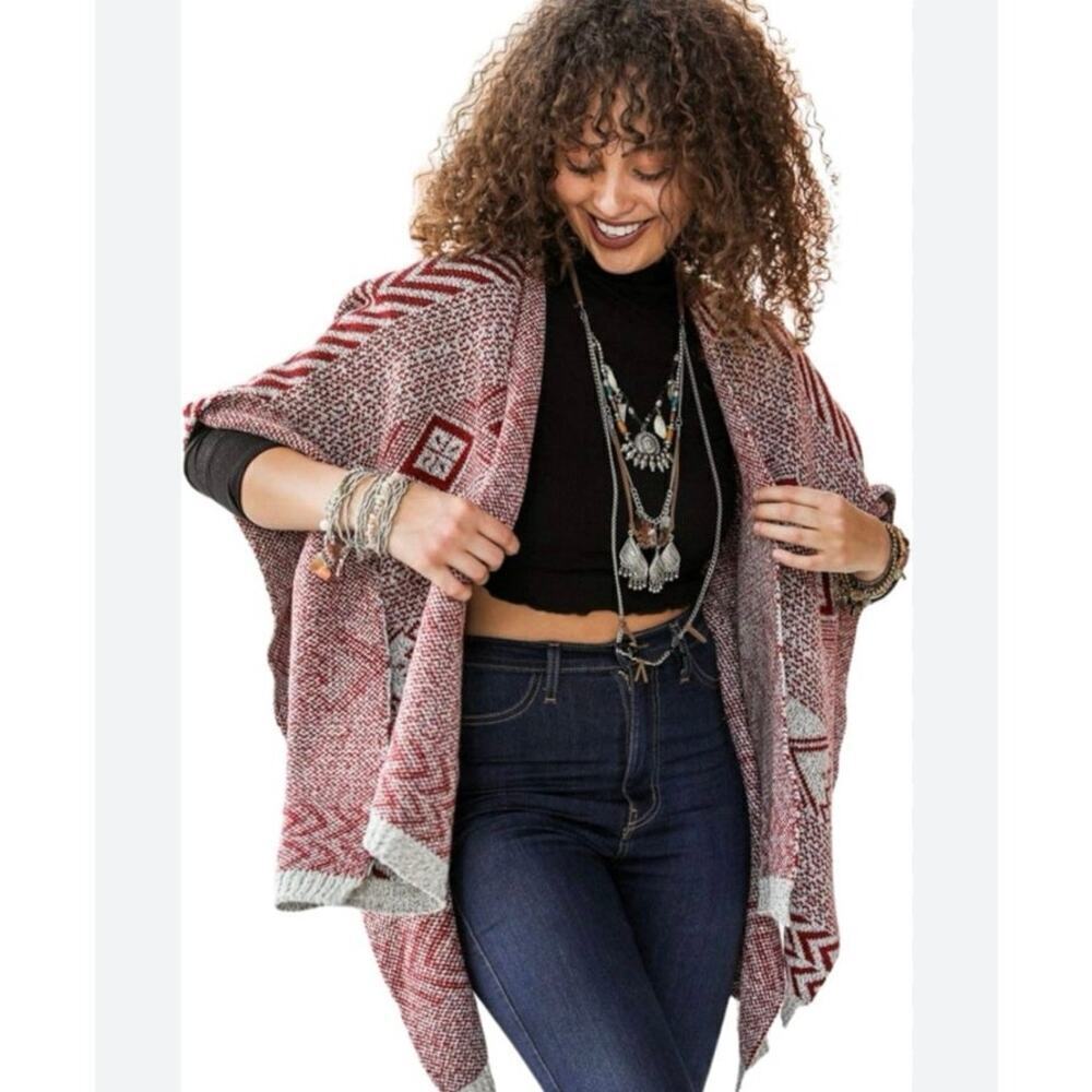 RAJ Red and Cream Southwestern Ruana Poncho One Size